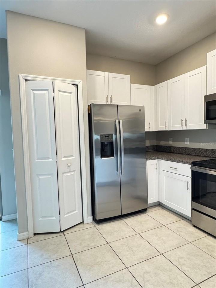 3590 Bellmeade Ct - Photo 6 of 13