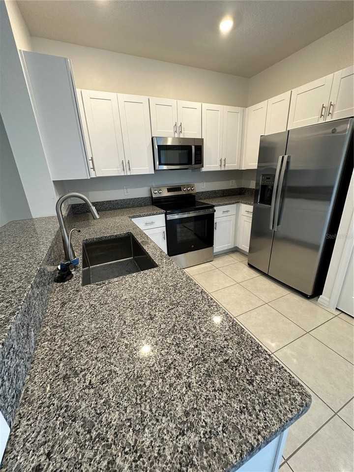 10931 Wishing Cloud Rd - Photo 3 of 16