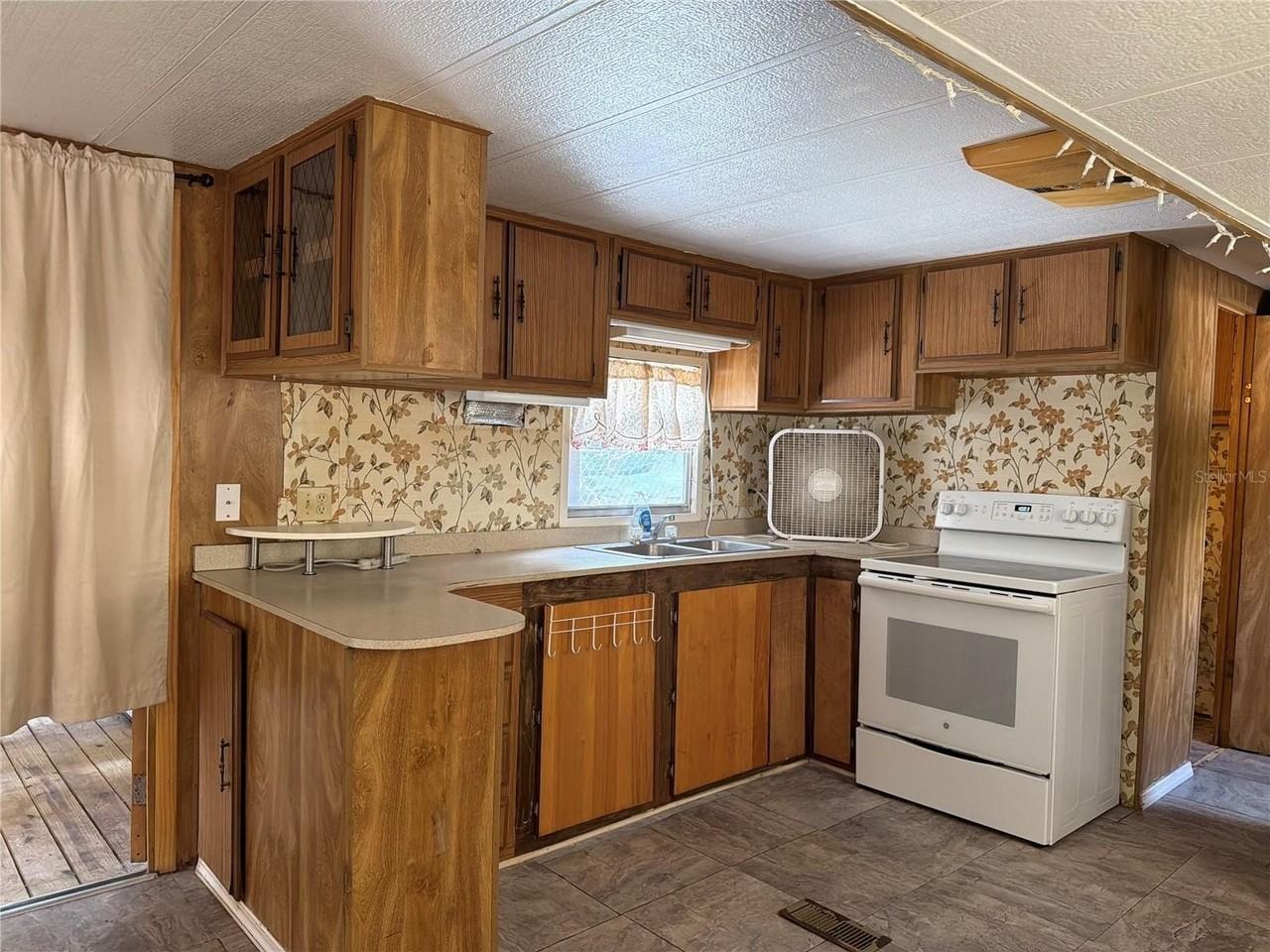 8426 Kricket Ln - Photo 6 of 16