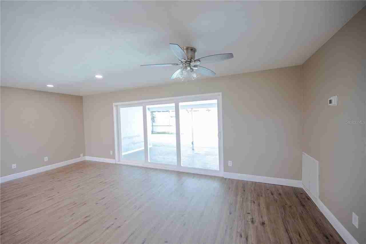 9372 1st St N - Photo 6 of 18
