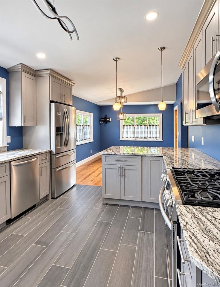 430 Stony Ford Rd - Photo 2 of 14