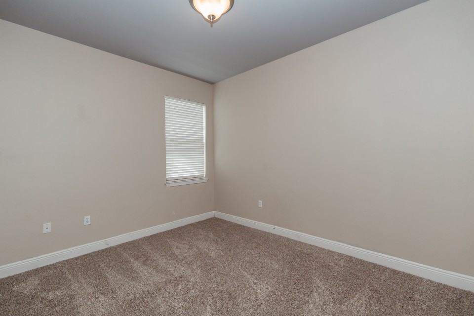 114 Crab Apple Ave #74 - Photo 7 of 33