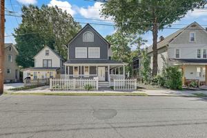 featured image of 33 Seward Ave