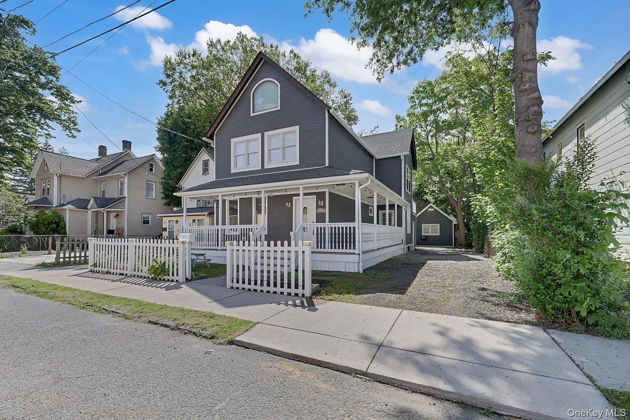 33 Seward Ave - Photo 2 of 34