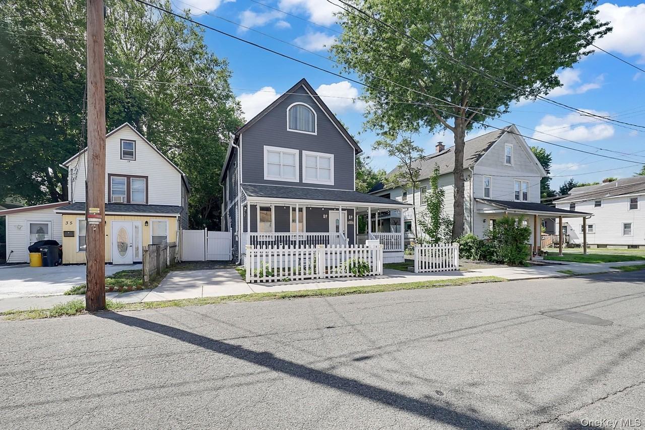 33 Seward Ave - Photo 3 of 34