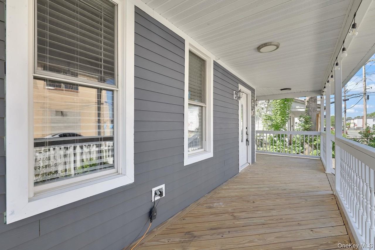 33 Seward Ave - Photo 6 of 34