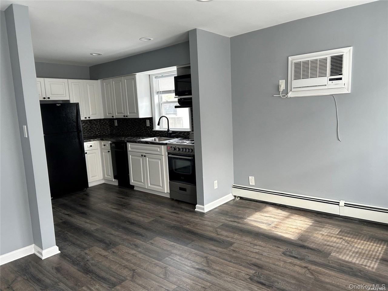 236 Main St Ste A - Photo 3 of 13