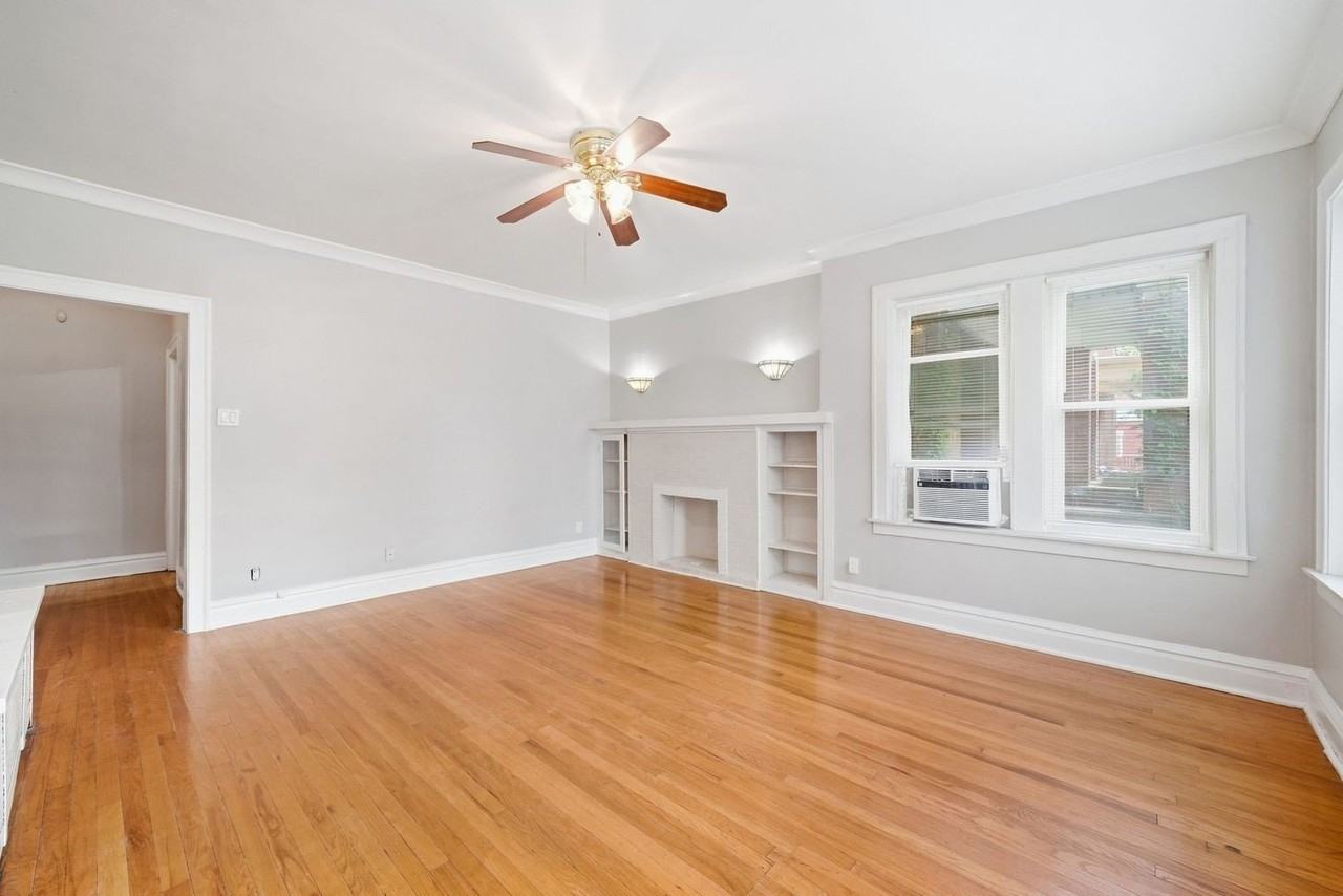 6945 S Calumet Ave #1S - Photo 3 of 17