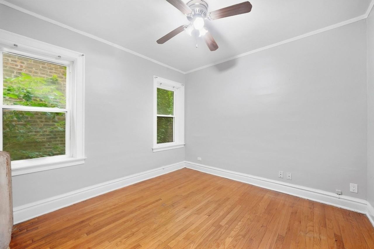 6945 S Calumet Ave #1S - Photo 6 of 17