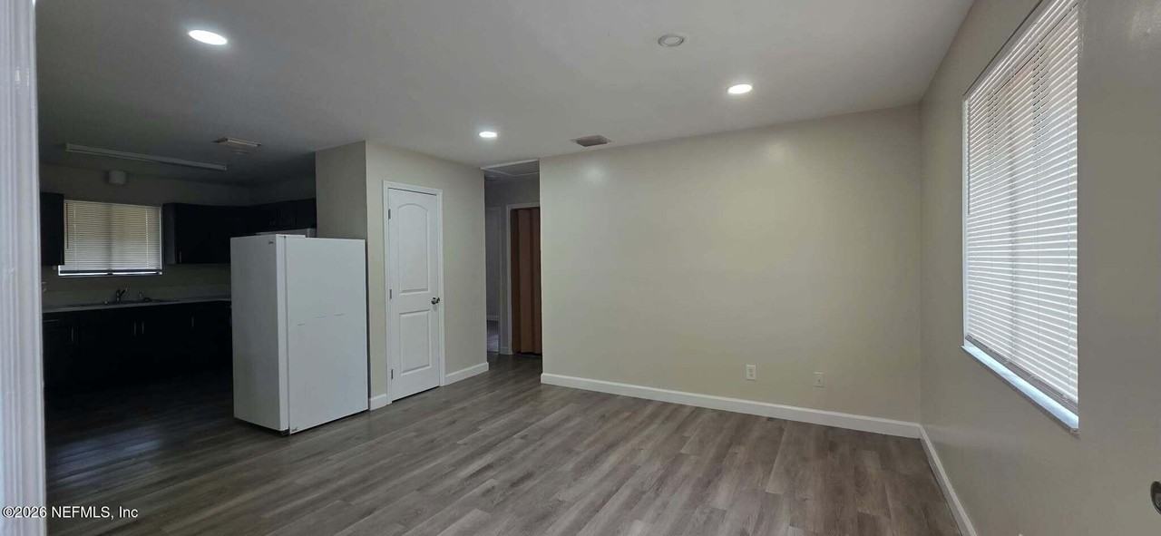 5343 Westchase Ct #4 - Photo 3 of 9