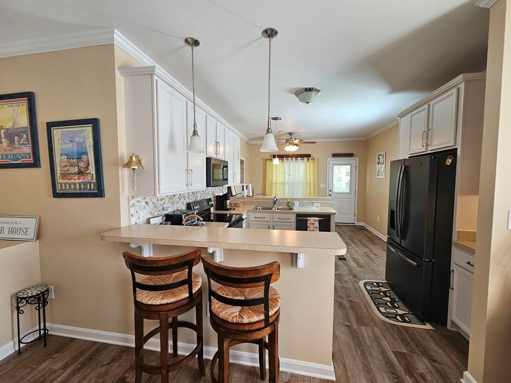 30 Bancroft Ave - Photo 5 of 13
