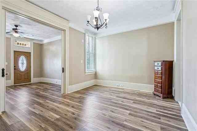 1916 Amelia St - Photo 5 of 15