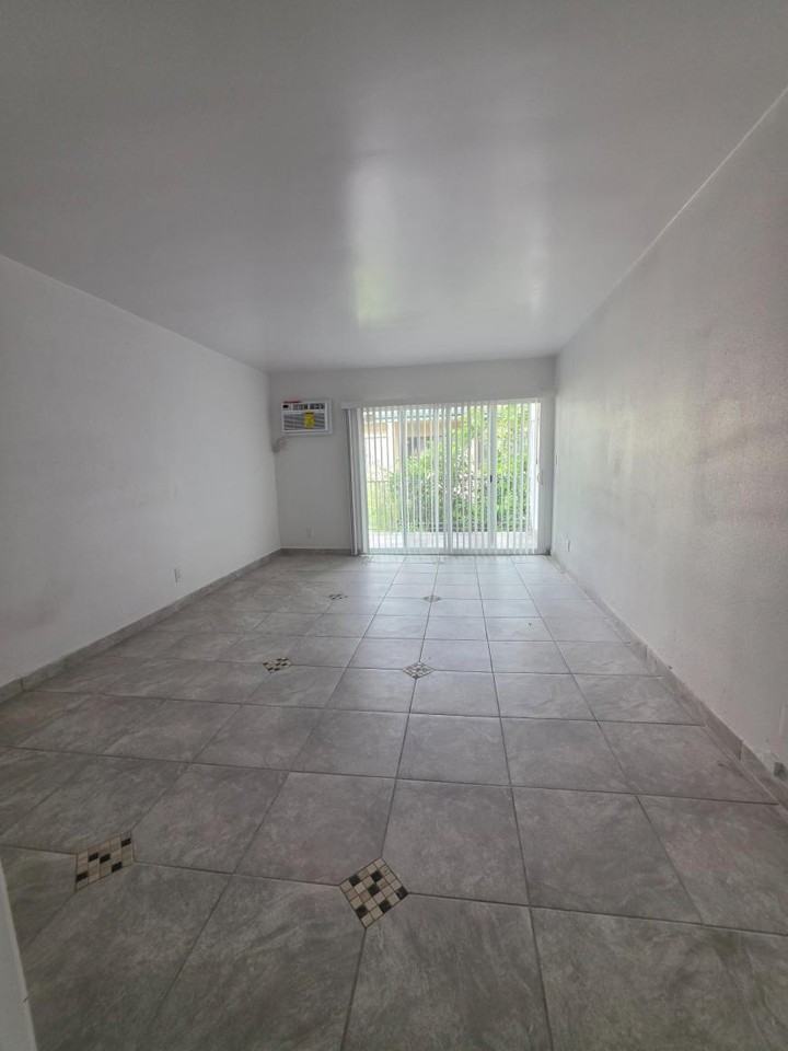15411 Chase St - Photo 3 of 7