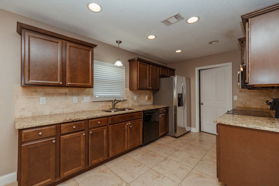 401 E Field Ave #349 - Photo 3 of 28