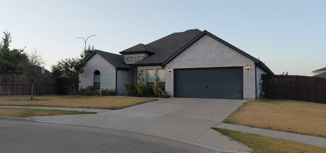 5820 Watts Bar Ct - Photo 2 of 27