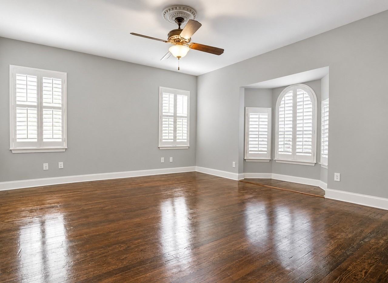 5818 Richmond Ave - Photo 3 of 17