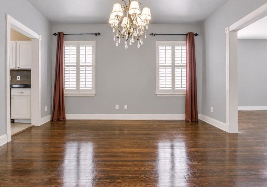 5818 Richmond Ave - Photo 5 of 17