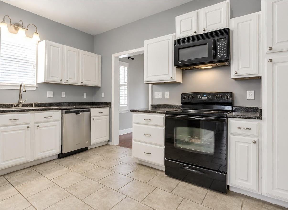 5818 Richmond Ave - Photo 7 of 17
