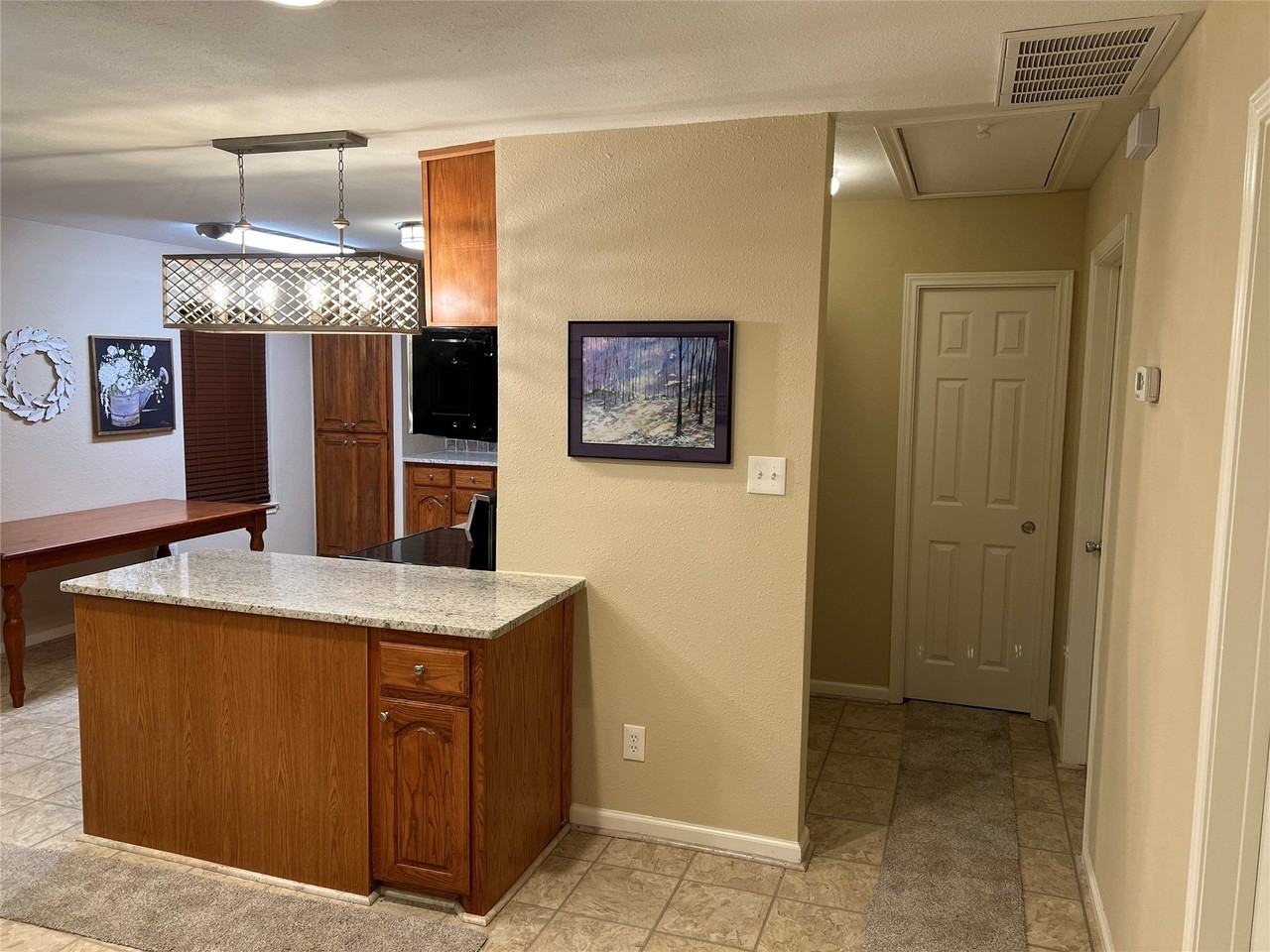 2457 Sweetwood Dr - Photo 4 of 18