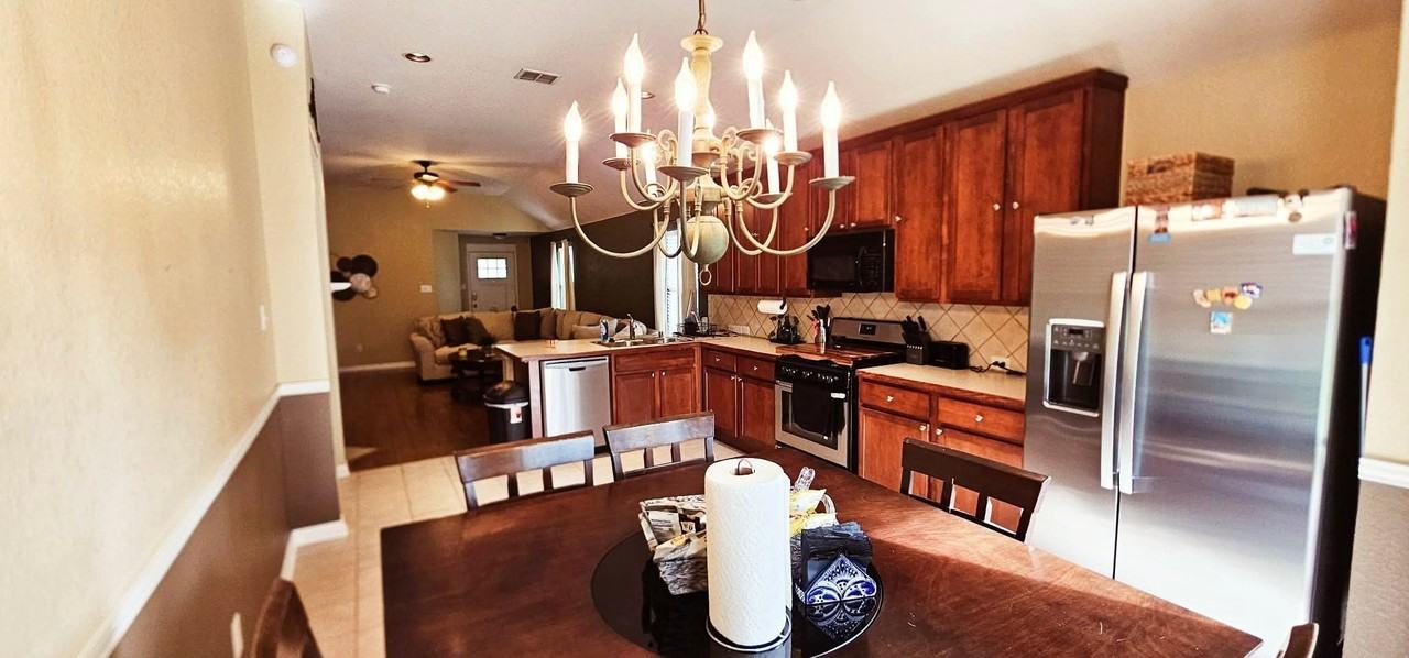 13744 Village Vista Dr - Photo 5 of 28