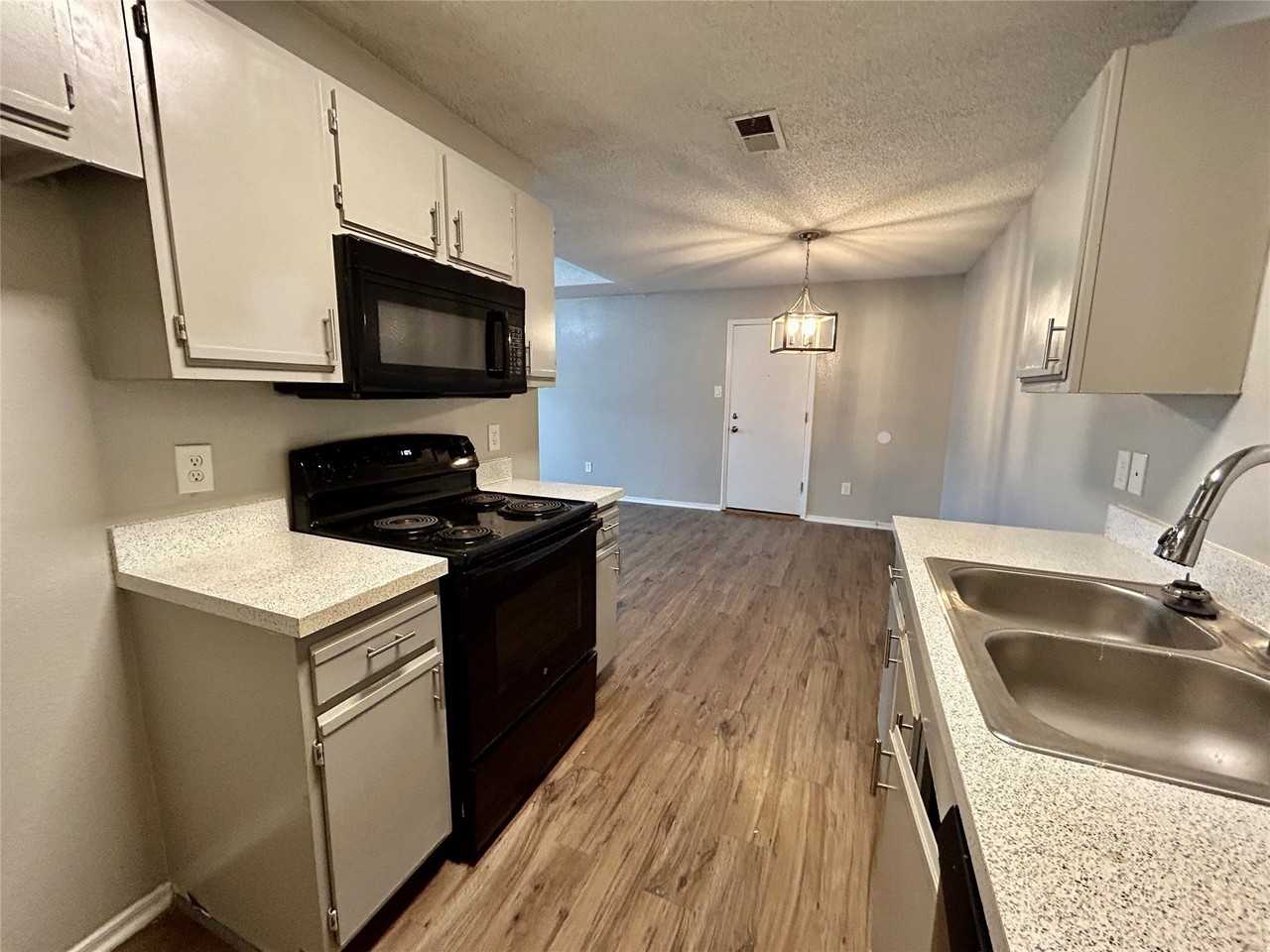 7514 Connie Ln - Photo 6 of 11
