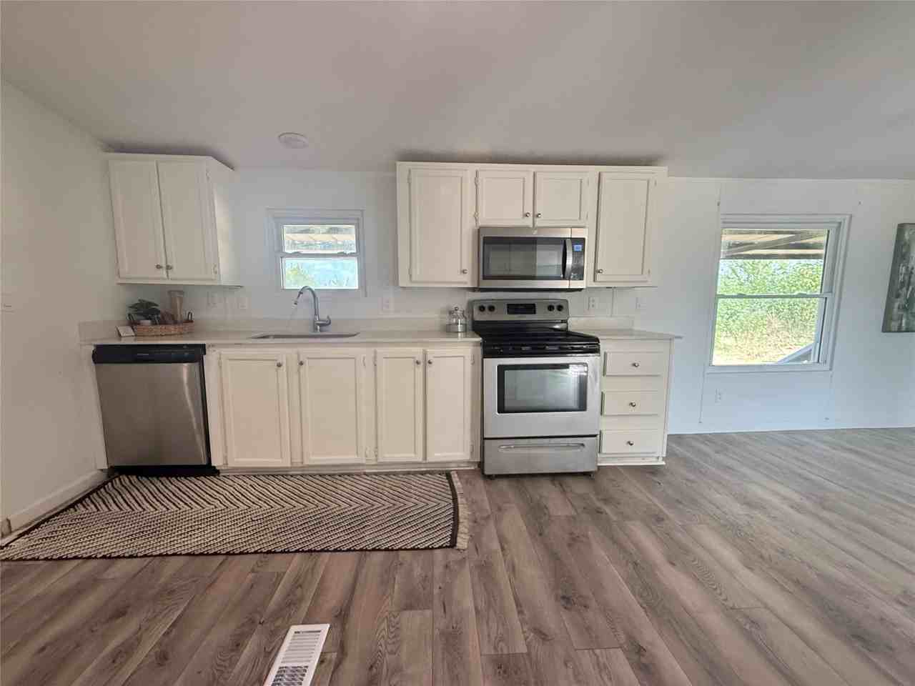 3575 Fm 2101 - Photo 5 of 31