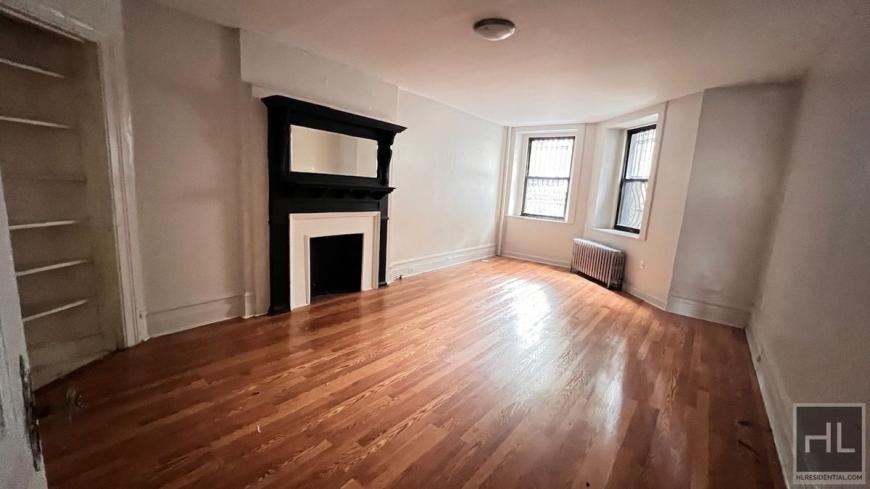 453 W 148th St - Photo 5 of 10