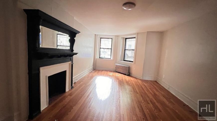 453 W 148th St - Photo 6 of 10