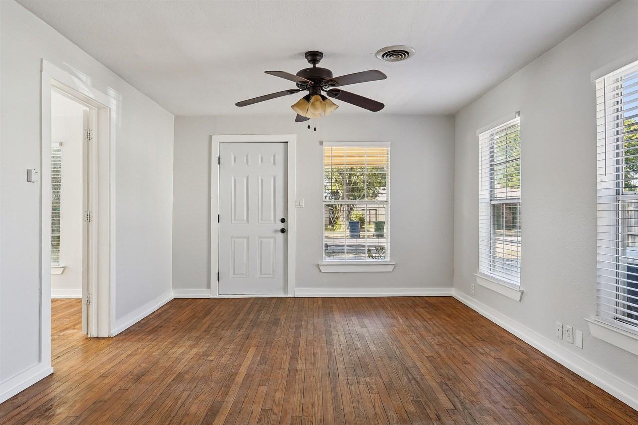 403 Marshall St - Photo 2 of 39
