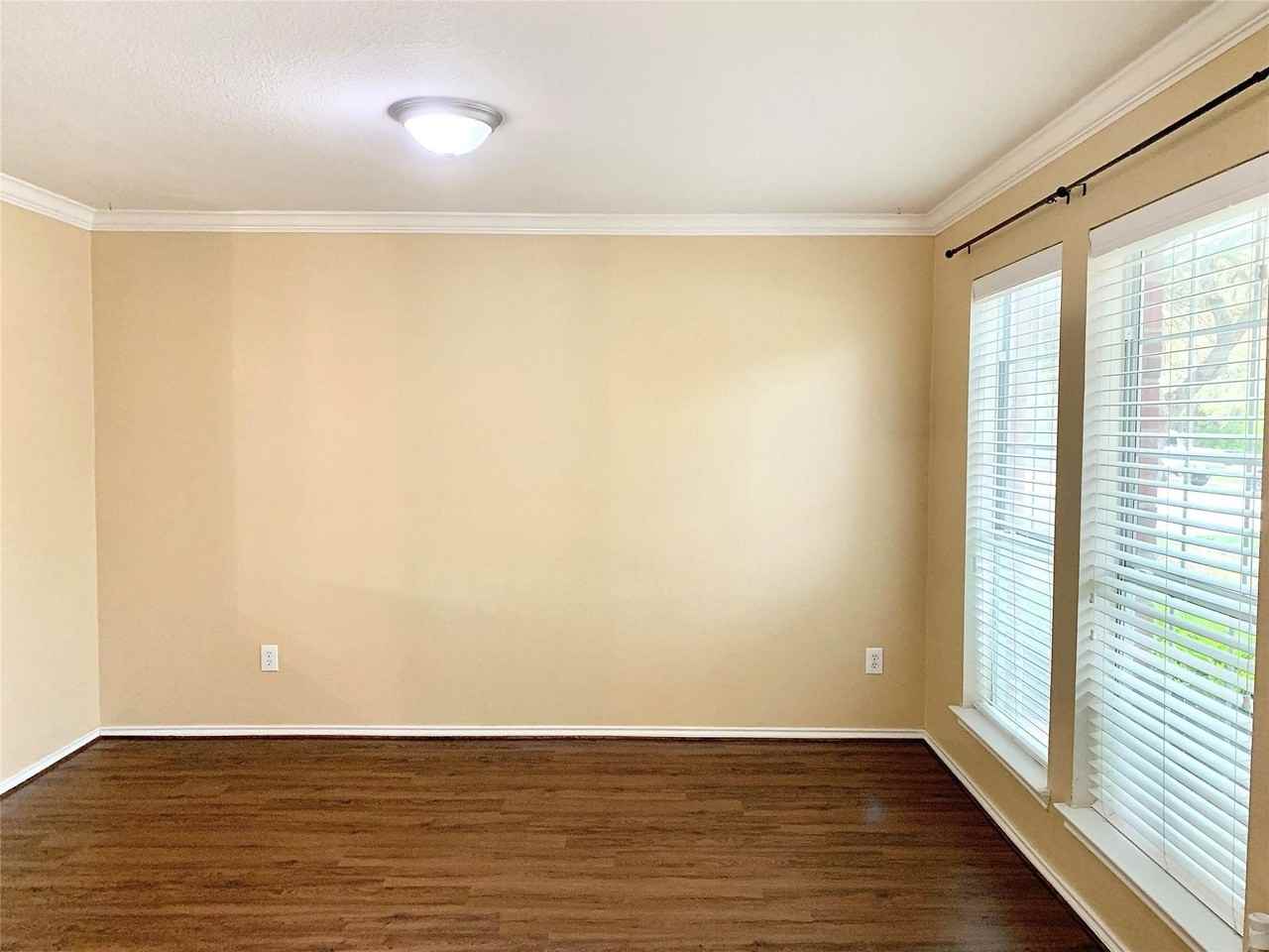 1136 Golden Eagle Ct - Photo 3 of 33