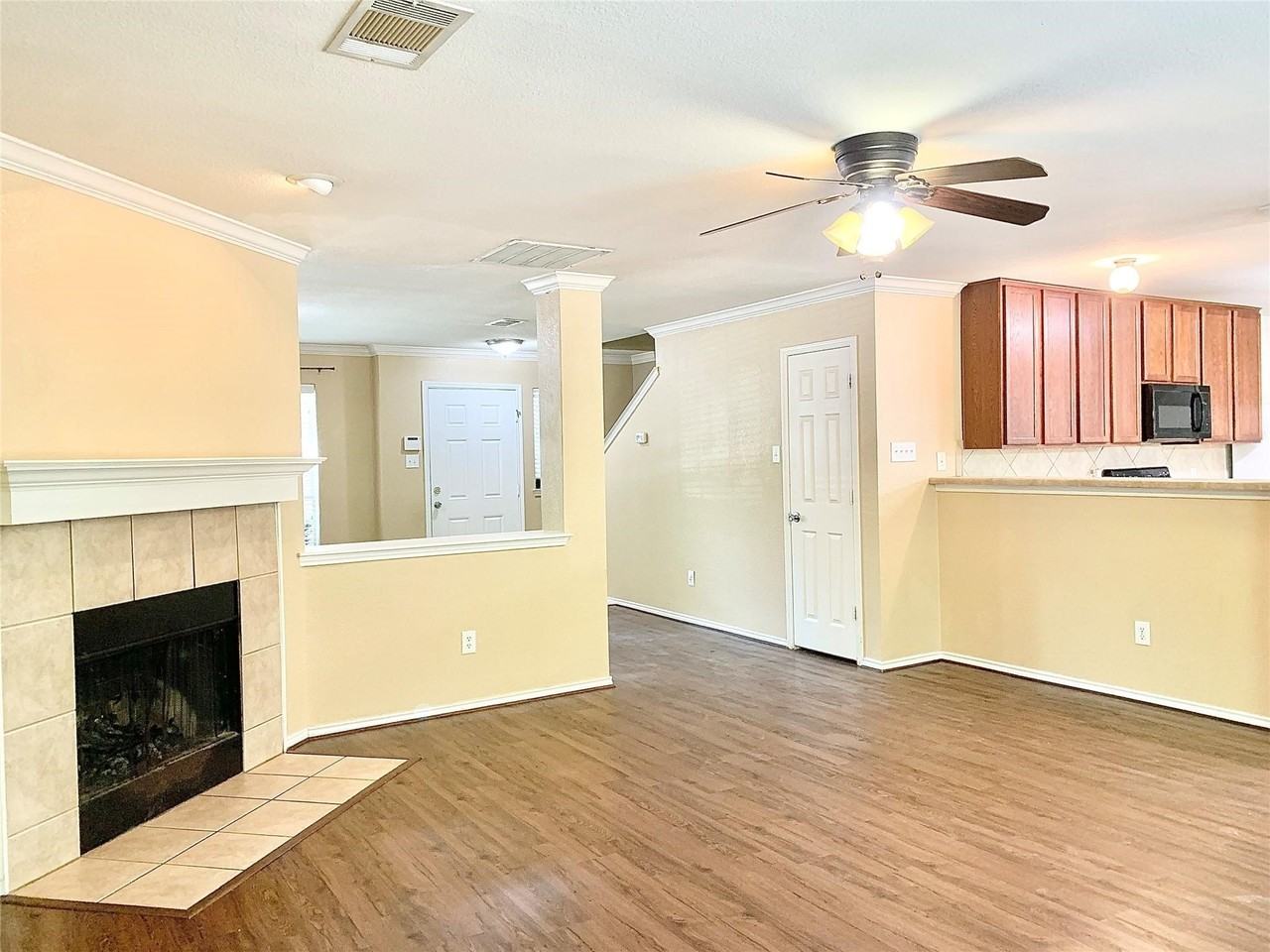 1136 Golden Eagle Ct - Photo 7 of 33