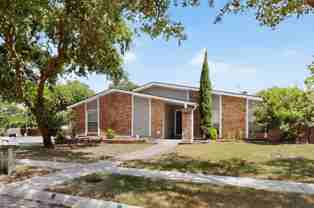 1901 Paxton Dr - Photo 1 of 1