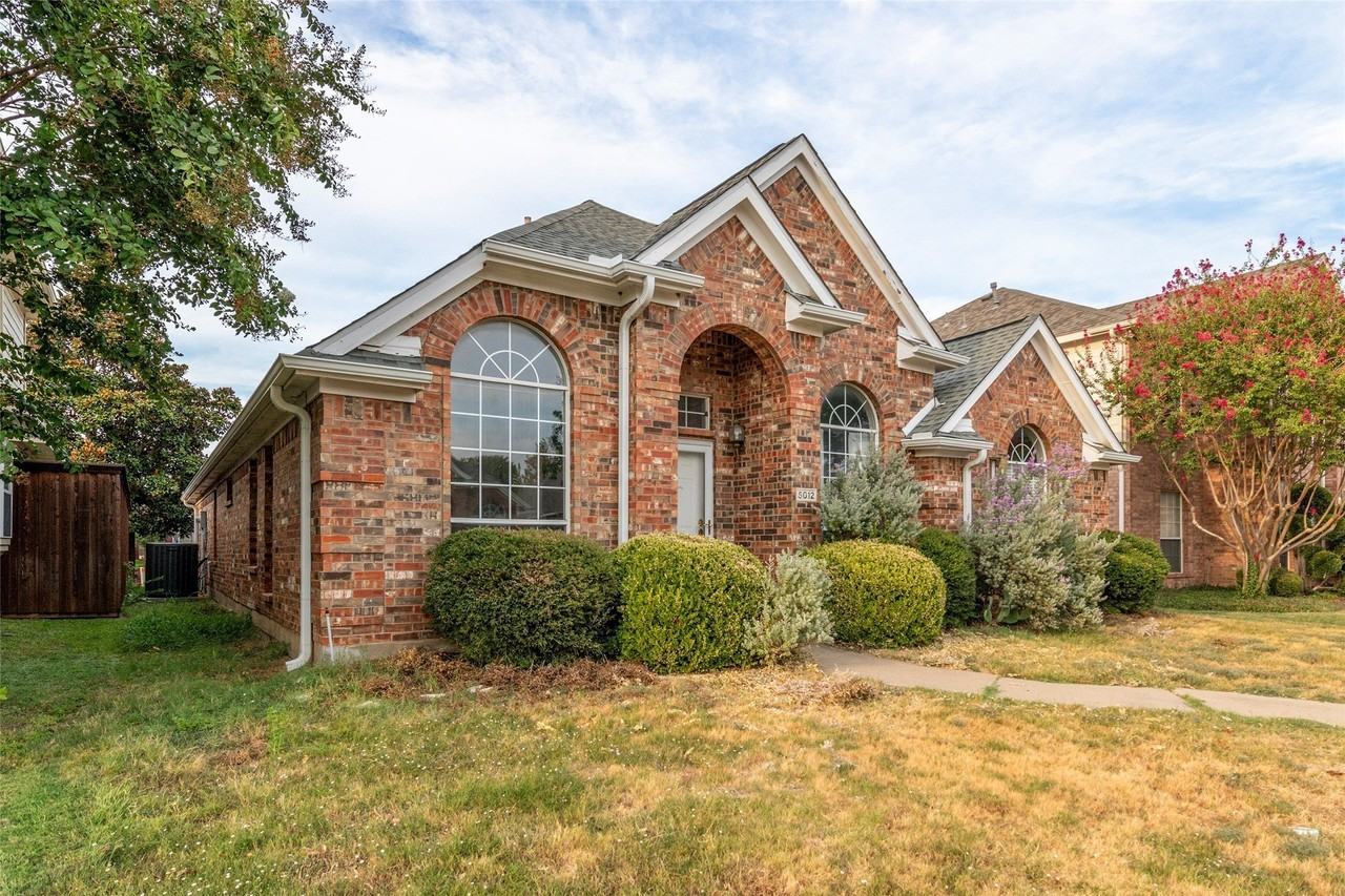 5012 Geranium Ct - Photo 3 of 34