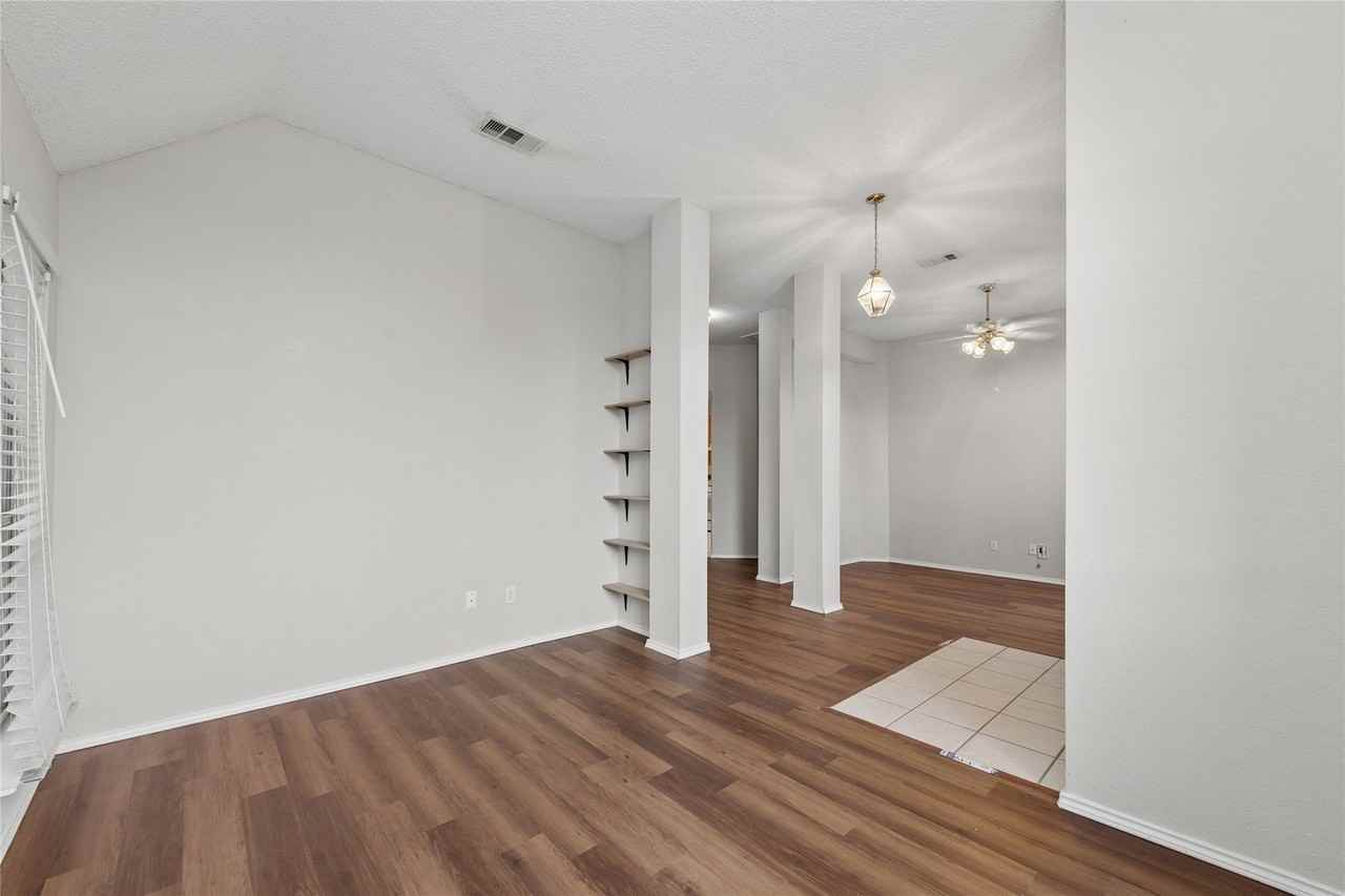 5012 Geranium Ct - Photo 5 of 34