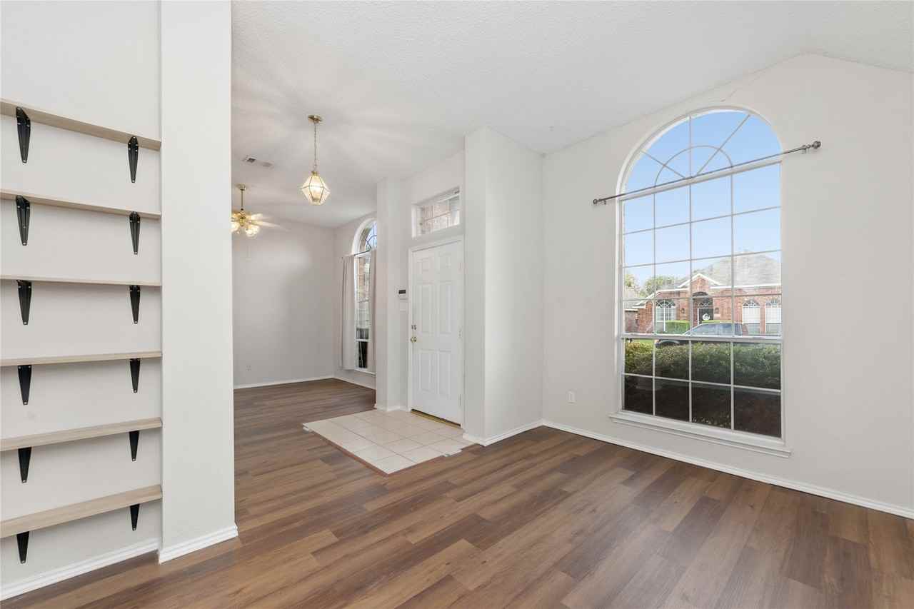 5012 Geranium Ct - Photo 6 of 34