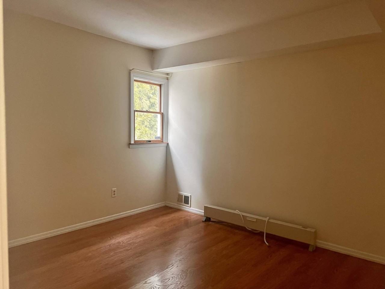 249 Warwick Ave #2 - Photo 6 of 10