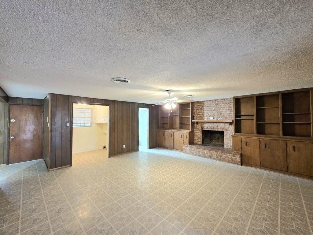 1503 Keeling St - Photo 3 of 20