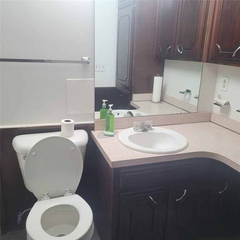224 Allenhurst Ave - Photo 6 of 10