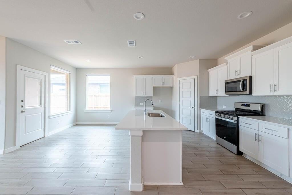 6802 Cape Dyer Ln - Photo 6 of 24