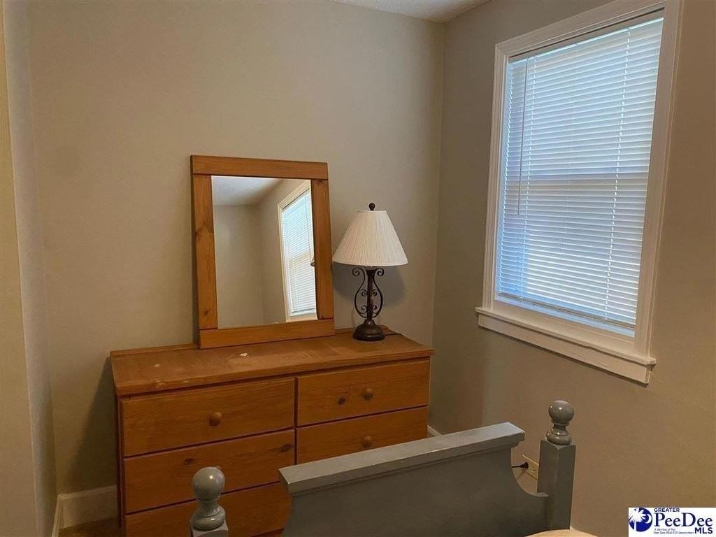 1115 Heatherwood Cir - Photo 3 of 10