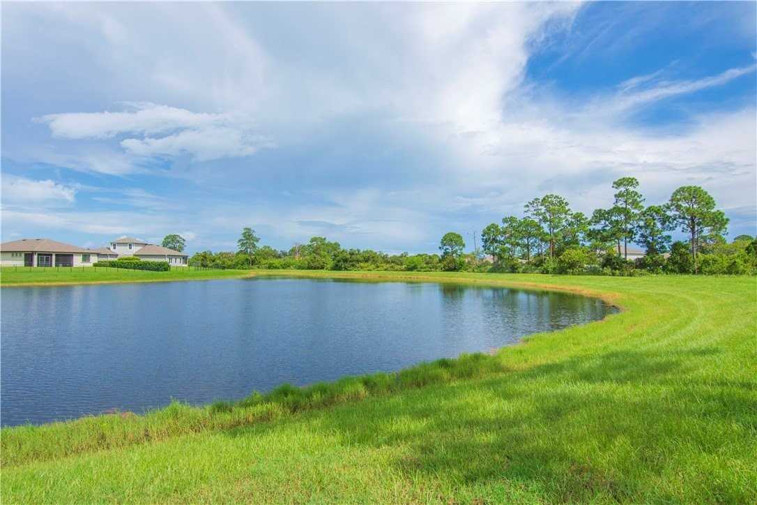 4204 Keeson Cir - Photo 4 of 33
