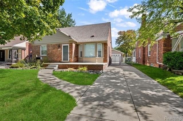 8478 Hazelton St - Photo 2 of 28