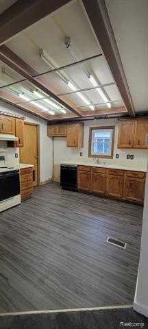 38 Earlmoor Blvd - Photo 7 of 14