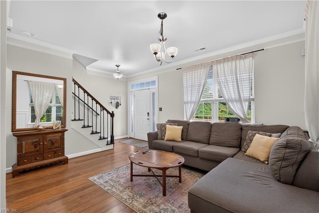 1032 Meadows Reach Cir - Photo 6 of 36