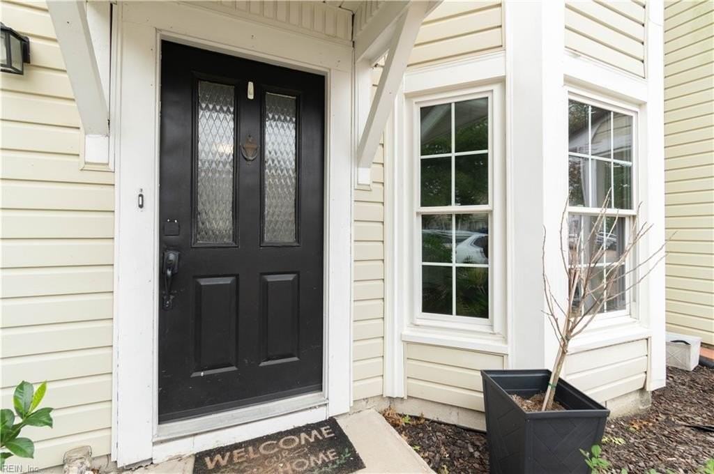 4615 Marlwood Way - Photo 2 of 23