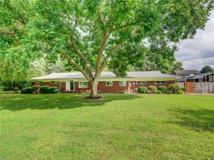 101 Stadium Dr - Photo 1 of 1