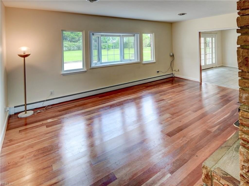 101 Stadium Dr - Photo 4 of 50