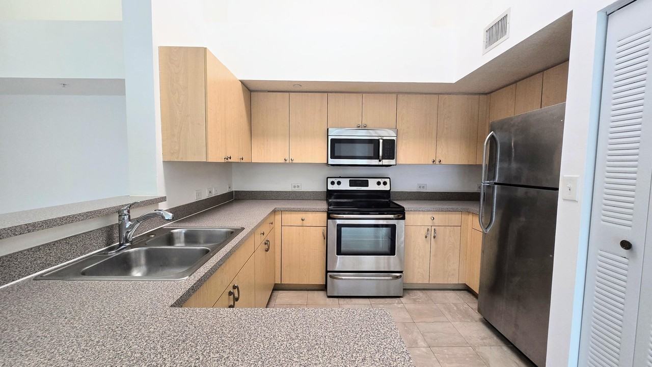 819 Villa Cir - Photo 4 of 20