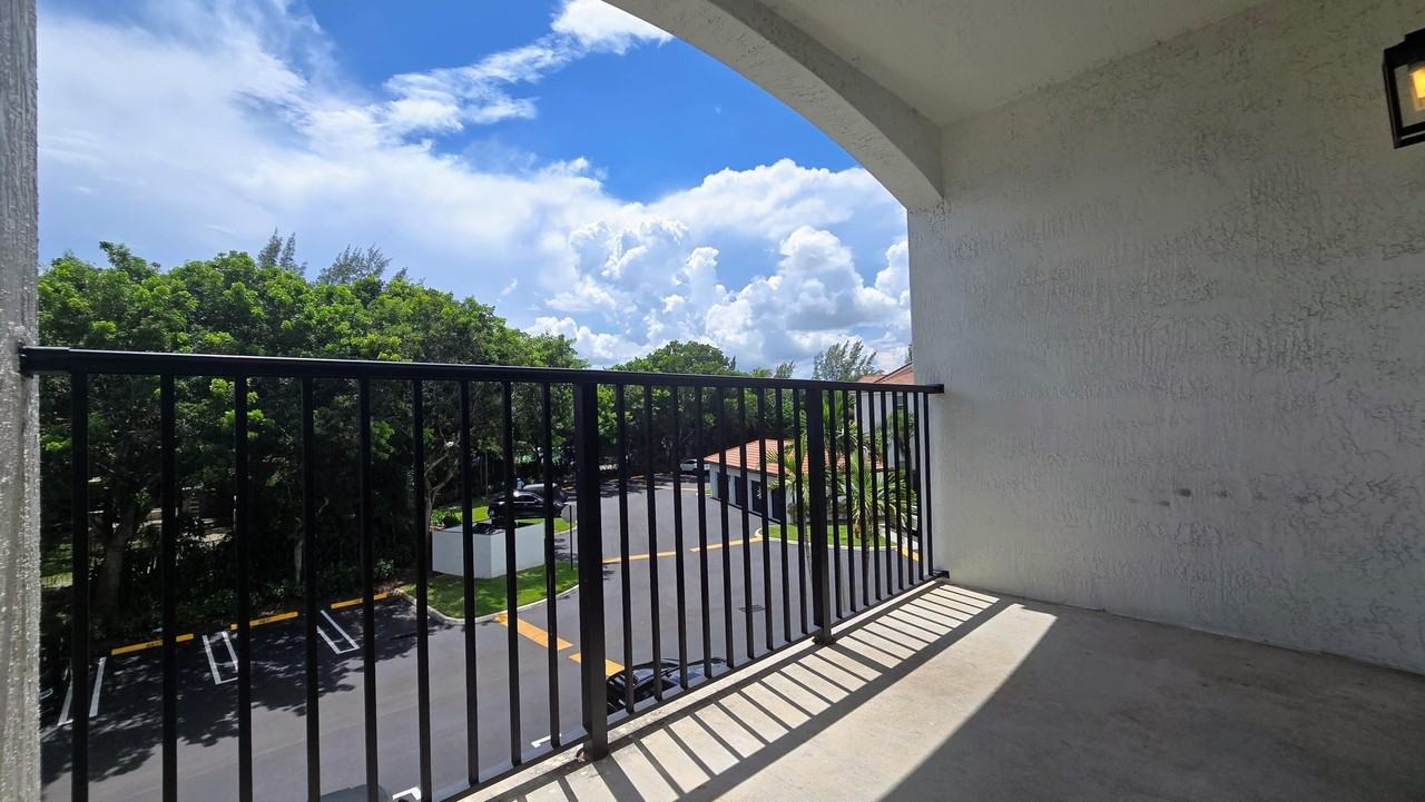 819 Villa Cir - Photo 7 of 20
