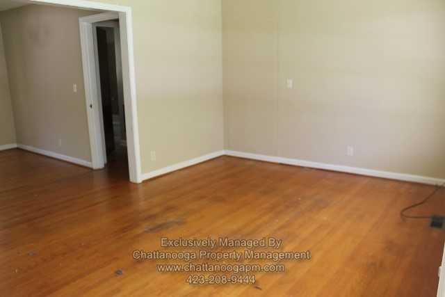 584 Sims Dr - Photo 2 of 23